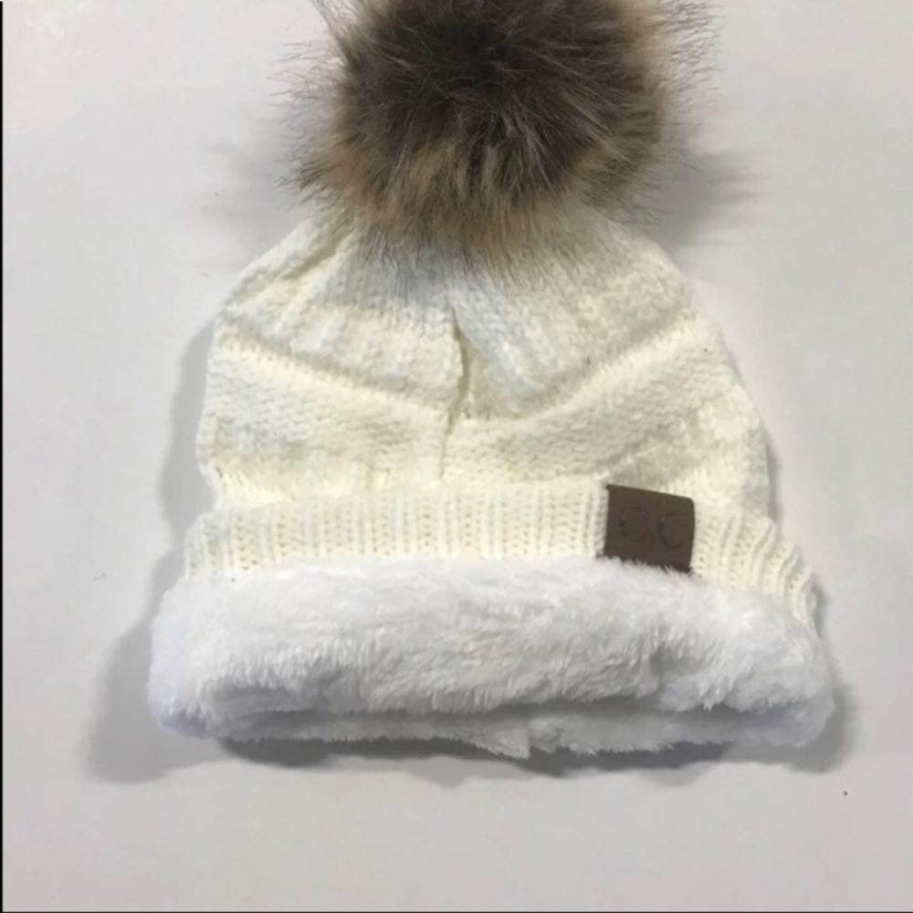 2 CC POM STYLE BEANIES - Picture 12 of 12